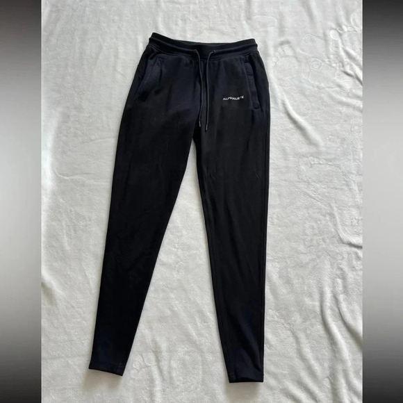 Alphalete Black Essentials Drawstring Athletic Joggers - Picture 3 of 4